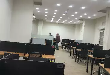 مقر إداري للإيجار