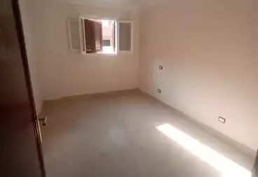 شقق للبيع - 3 غرف - بالدور 1