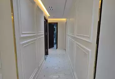 شقق للبيع - 2 غرف - بالدور 3