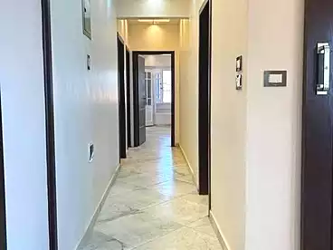 Furnished Apartment For sale - 3 rooms - floor 9