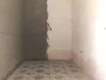 محلات للبيع - بالدور 0