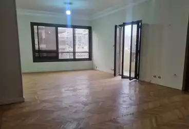 Apartments For sale - 4 rooms - floor 4