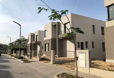 فلل للبيع - 11 غرف