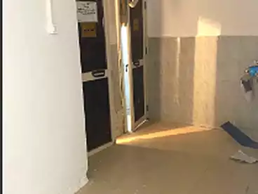 مصنع للإيجار