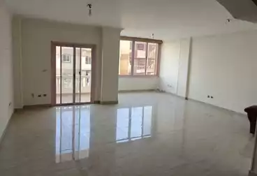 شقق للبيع - 3 غرف - بالدور 4