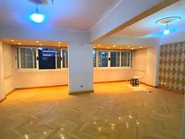 Apartments For sale - 3 rooms - floor 2