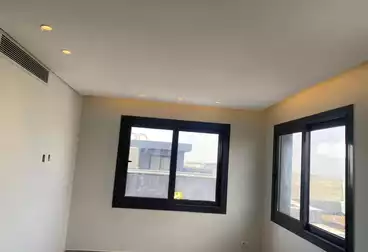 Penthouse For sale - 3 rooms - floor 4