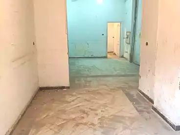 محلات للبيع - بالدور 1