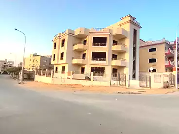فلل للبيع - 9 غرف