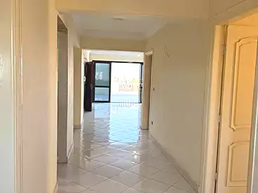 بنتهاوس للإيجار - 2 غرف - بالدور 3
