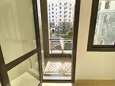 Apartments For sale - 3 rooms - floor 2