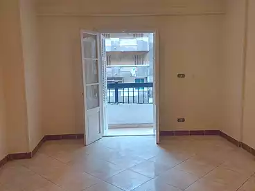 شقق للإيجار - 4 غرف - بالدور 3