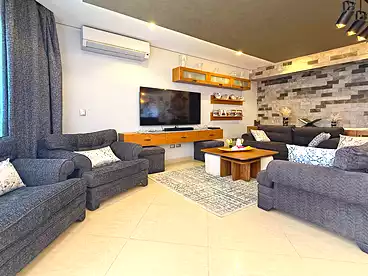 شقق للبيع في شارع 14 مايو، سموحة، 220 متر