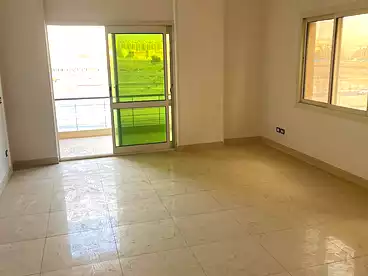 شقق للبيع - 3 غرف - بالدور 3