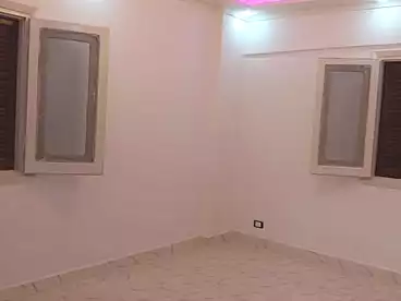 شقق للبيع - 3 غرف - بالدور 1