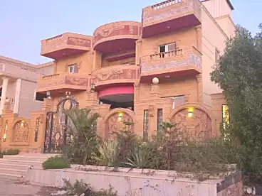 فلل للبيع - 12 غرف
