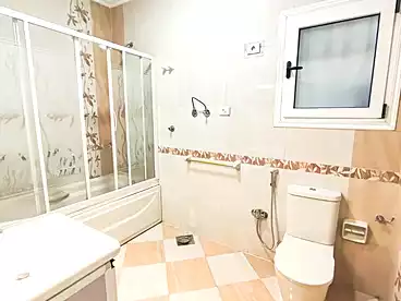 Apartments For sale - 3 rooms - floor 4
