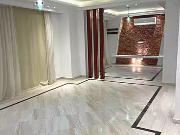 دوبلكس للإيجار - 3 غرف - بالدور 0