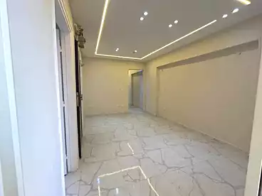 شقق للبيع - 3 غرف - بالدور 7