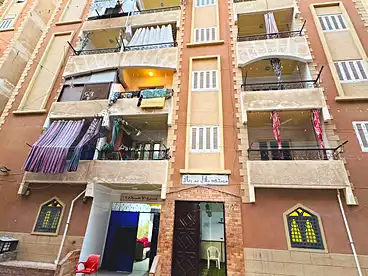شقق مفروشة للبيع - 2 غرف - بالدور 1