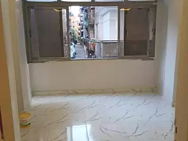 Apartments For sale - 2 rooms - floor 1