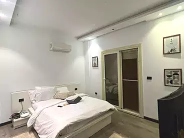 عقارات للبيع - 9 غرف