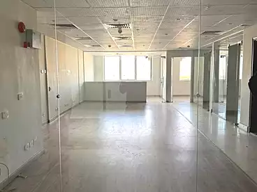 إداري للإيجار - بالدور 0