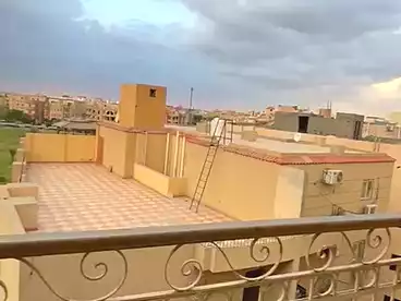 بنتهاوس للإيجار - 2 غرف - بالدور 4
