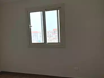Apartments For sale - 3 rooms - floor 2