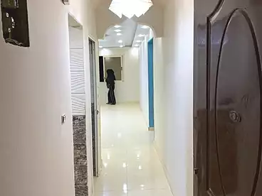 شقق للإيجار - 3 غرف - بالدور 8