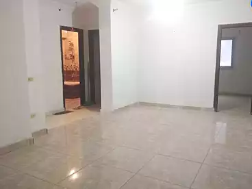 شقق للبيع - 3 غرف - بالدور 3