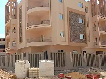 عقارات للبيع - 3 غرف - بالدور 0