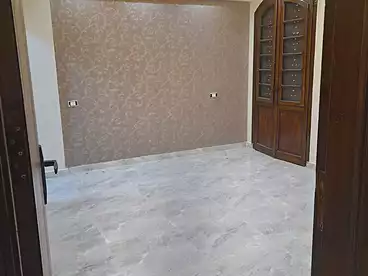 Apartments For sale - 3 rooms - floor 1