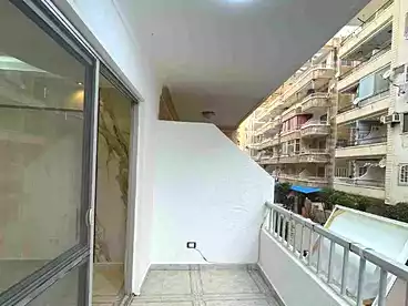 Apartments For sale - 2 rooms - floor 1