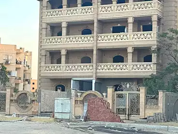 عقارات للبيع - 3 غرف - بالدور 2