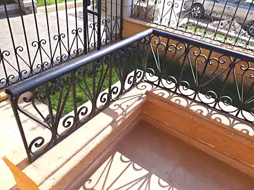 Apartment with Garden For sale - 3 rooms - floor 1