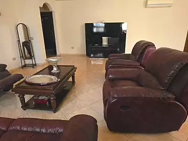 فلل للبيع - 13 غرف