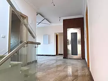 فلل للبيع - 6 غرف - بالدور 3