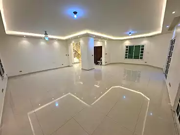 عقارات للإيجار - 5 غرف