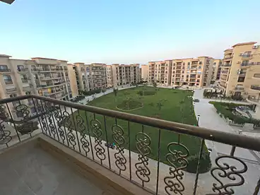 شقق للبيع - 3 غرف - بالدور 3