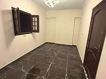 عقارات للبيع - 3 غرف - بالدور 5