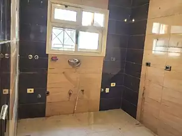 عقارات للبيع - 3 غرف - بالدور 4