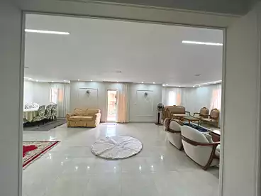 شقق للبيع - 4 غرف - بالدور 2