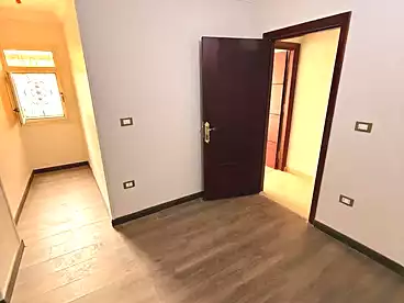 عقارات للبيع في شارع سيدي كمال، المندرة بحري، 100 متر