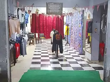 محلات للبيع - بالدور 0