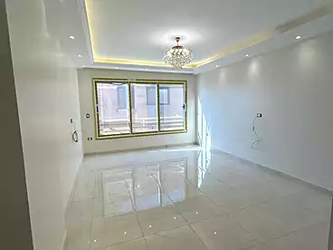 شقق للبيع - 3 غرف - بالدور 4