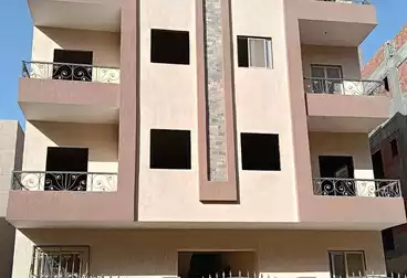 عقارات للبيع - 3 غرف - بالدور 2