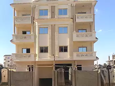 Apartments For sale - 3 rooms - floor 1