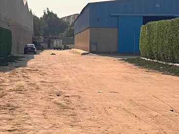 تجاري للإيجار