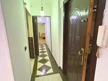 Apartments For sale - 2 rooms - floor 8